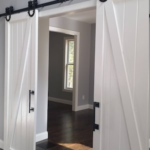 Barn door Z brace style white