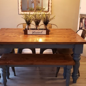 Rustic Farmhouse Dining Table: Customizable Elegant Design