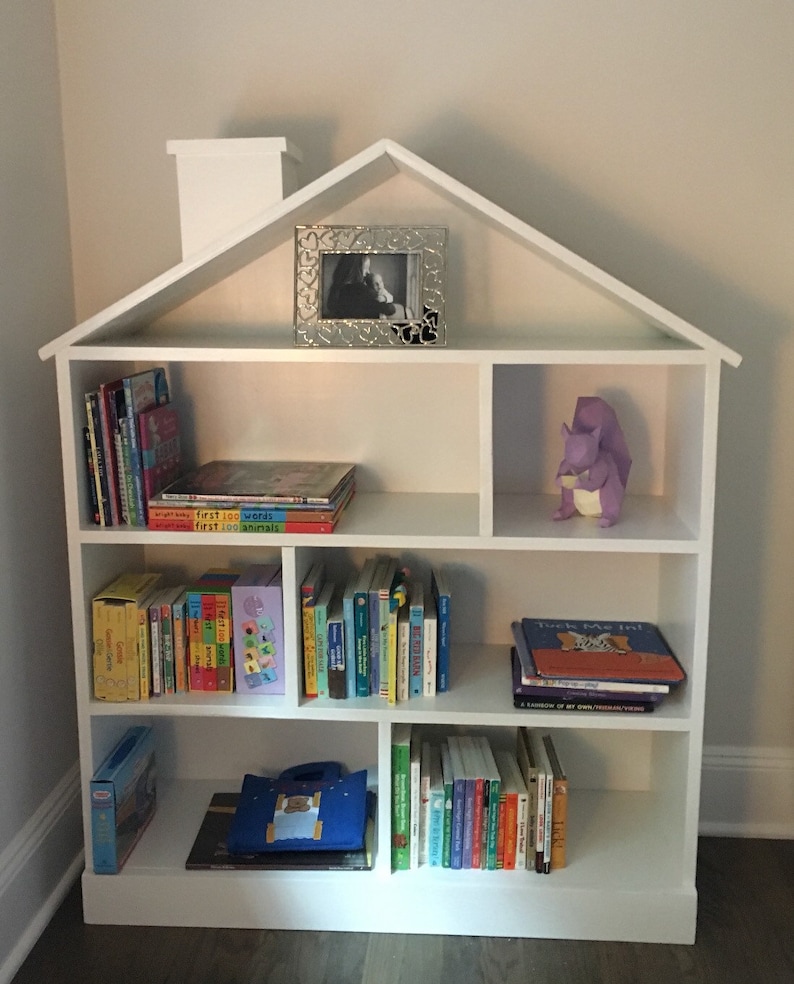 Bookshelf for children image 2
