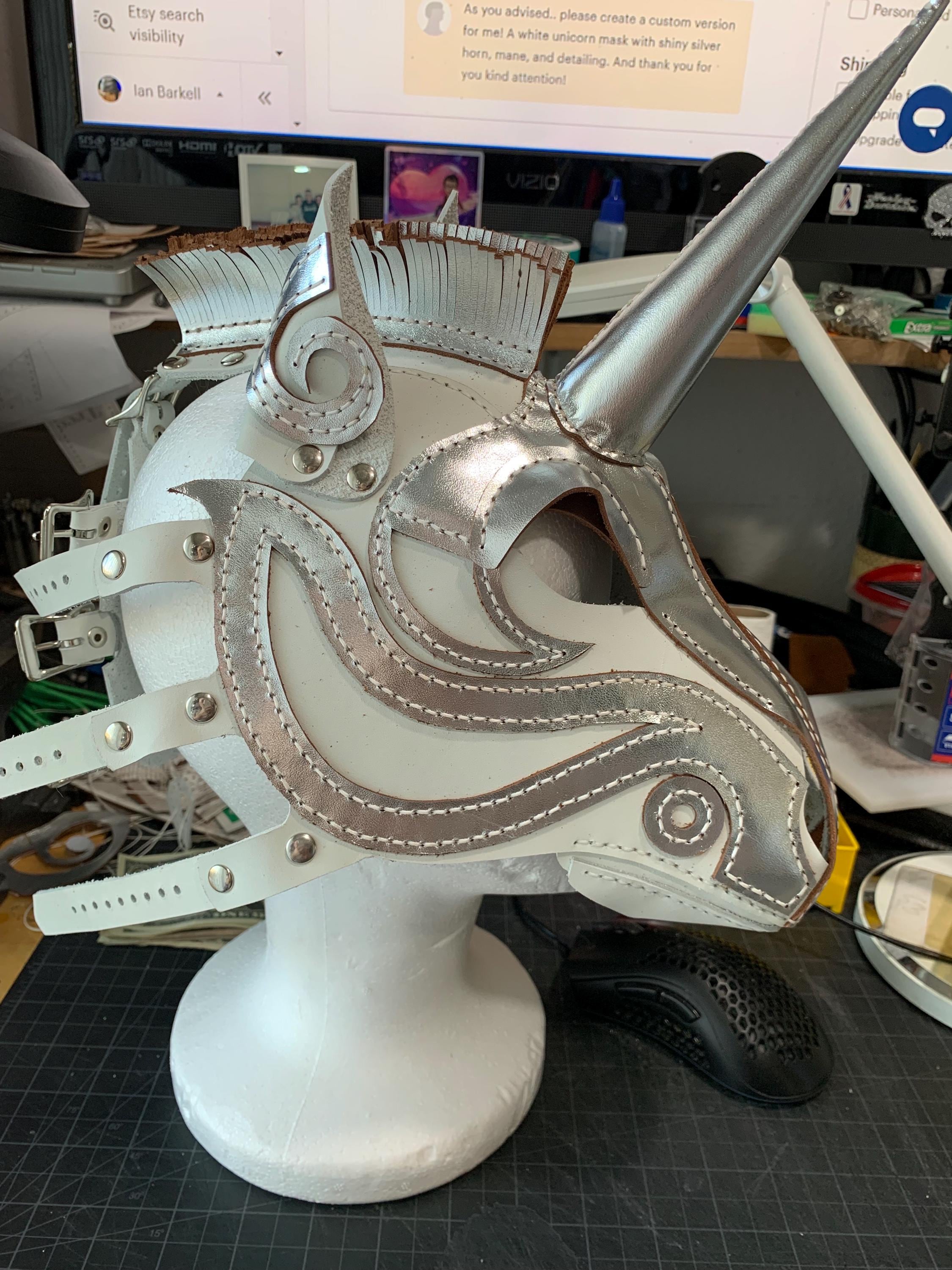 Masquarade Licorne Multicolore – L’accessoire Idéal Pour Vos Déguisements Et Fêtes