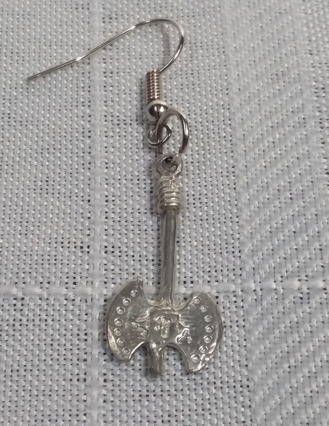 Pewter Hook Style 2 Sided Hatchet Pendientes Etsy España