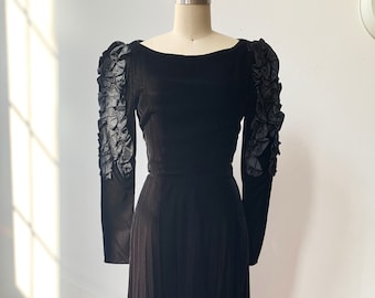 Vintage 1980s Louis Feraud Black Velvet Puff and Ruffle Sleeve Dress Size XS