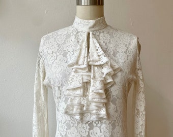 Vintage jaren 1970 kanten blouse met ruches en hals