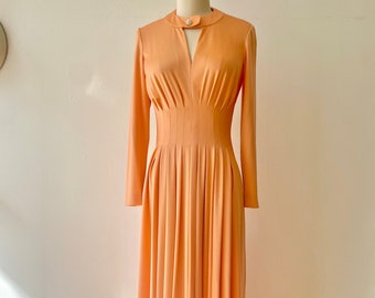 Vintage 1970s Peach Pleated Jersey Maxi Dress