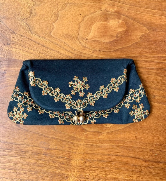 40s/50s black felt embroidered clutch