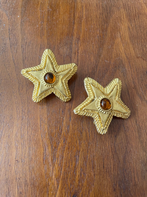 Vintage Gold Tone Sea Star Clip On Earrings - image 1