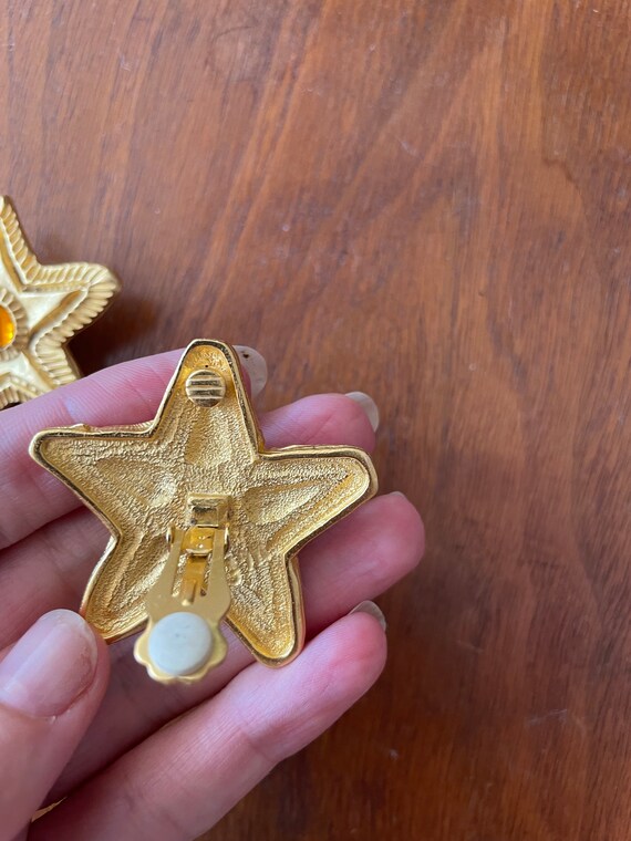 Vintage Gold Tone Sea Star Clip On Earrings - image 4