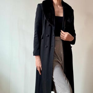 Vintage 1950s/60s Black Wool Fur Collar Coat