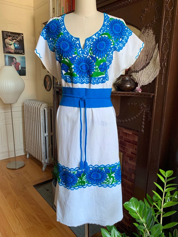 Vintage Mexican Embroidered Floral Dress