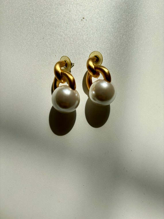 Vintage Anne Klein Pearl Goldtone Drop Earrings