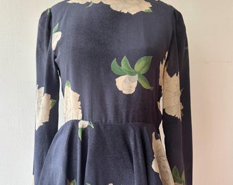 Vintage blus med peplummönster från 1980-talet, siden, bue