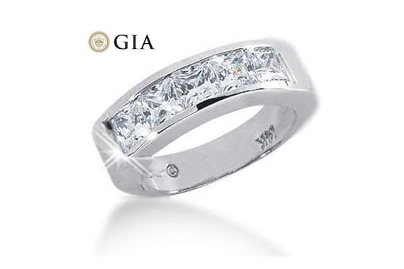 Platinum princess shop cut wedding band