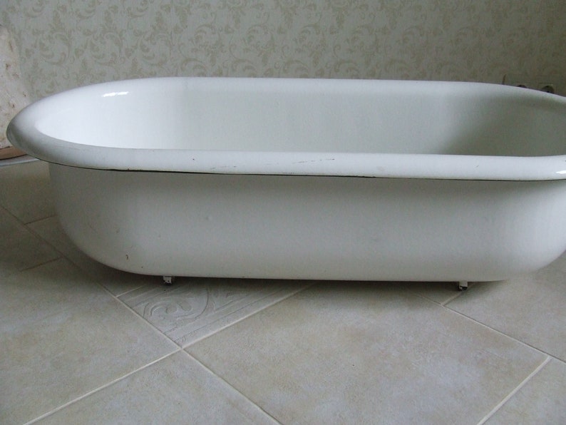Baby bathtub bird bath White Enamelware white tub Garden Etsy