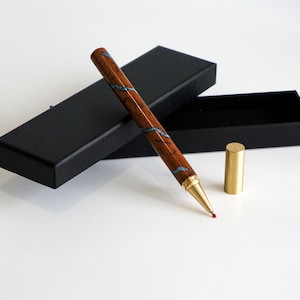 0,7 mm schwarze Tinte Gelschreiber Poliertes Holz Messing Metall, Viktorianisch, Steampunk, Büro, Für Ihn, Geburtstagsgeschenke, Flux Crafts, handgemachter Holzstift