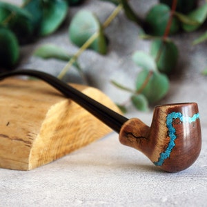 Handcrafted Long Churchwarden Pipe for the Discerning Smoker