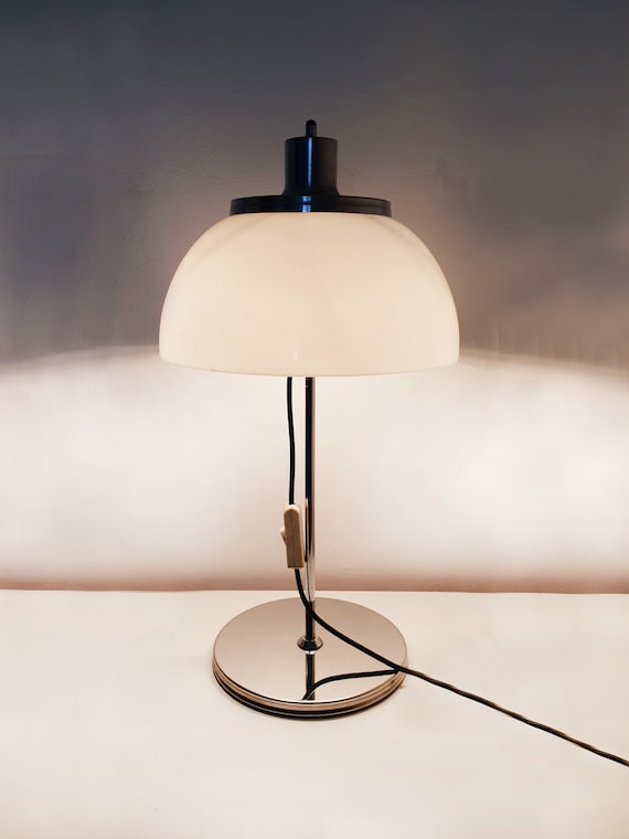 harvey guzzini table lamp