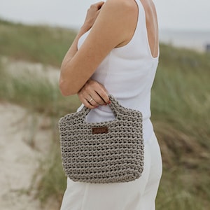 Petit modèle de sac au crochet - Sac au crochet fait main - Modèle au crochet pour débutants