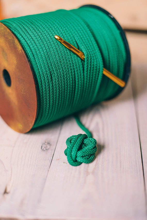 GREEN Yarn, Macrame Cord, Polyester Cord, Green Polyester Rope, Crochet Rope,  Rope Yarn, Macrame Yarn, Crochet Cord, 200 Meters of Cord 30 -  Canada