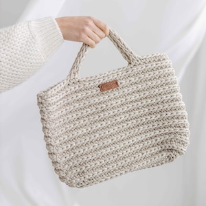 Crochet laptop bag pattern, crochet laptop case pattern, crochet bag pattern