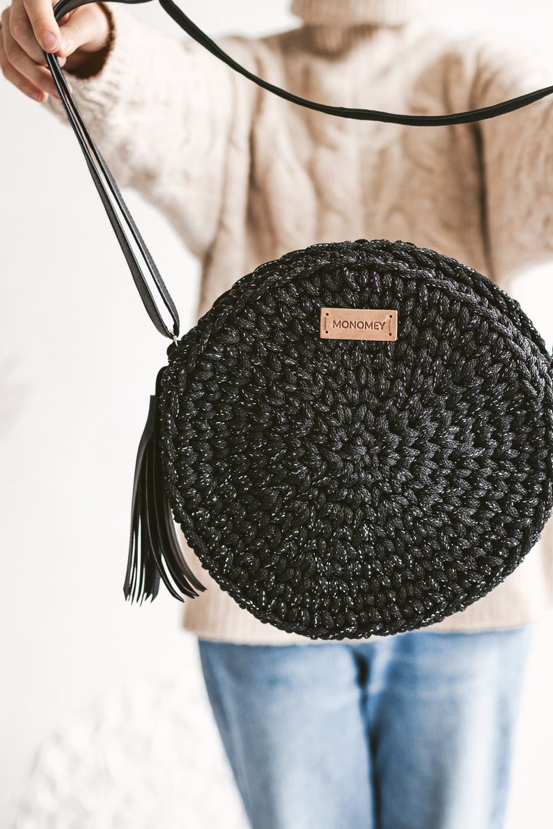 Round crochet bag pattern VIDEO, crochet shoulder bag patterns, Round bag pattern, crochet pattern bag, crochet crossbody bag pattern image 9