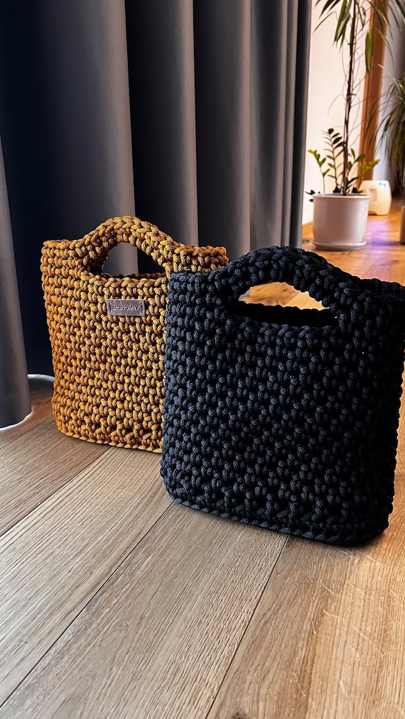 Crochet Purse Pattern: Easy Handbag (PDF Pattern)
