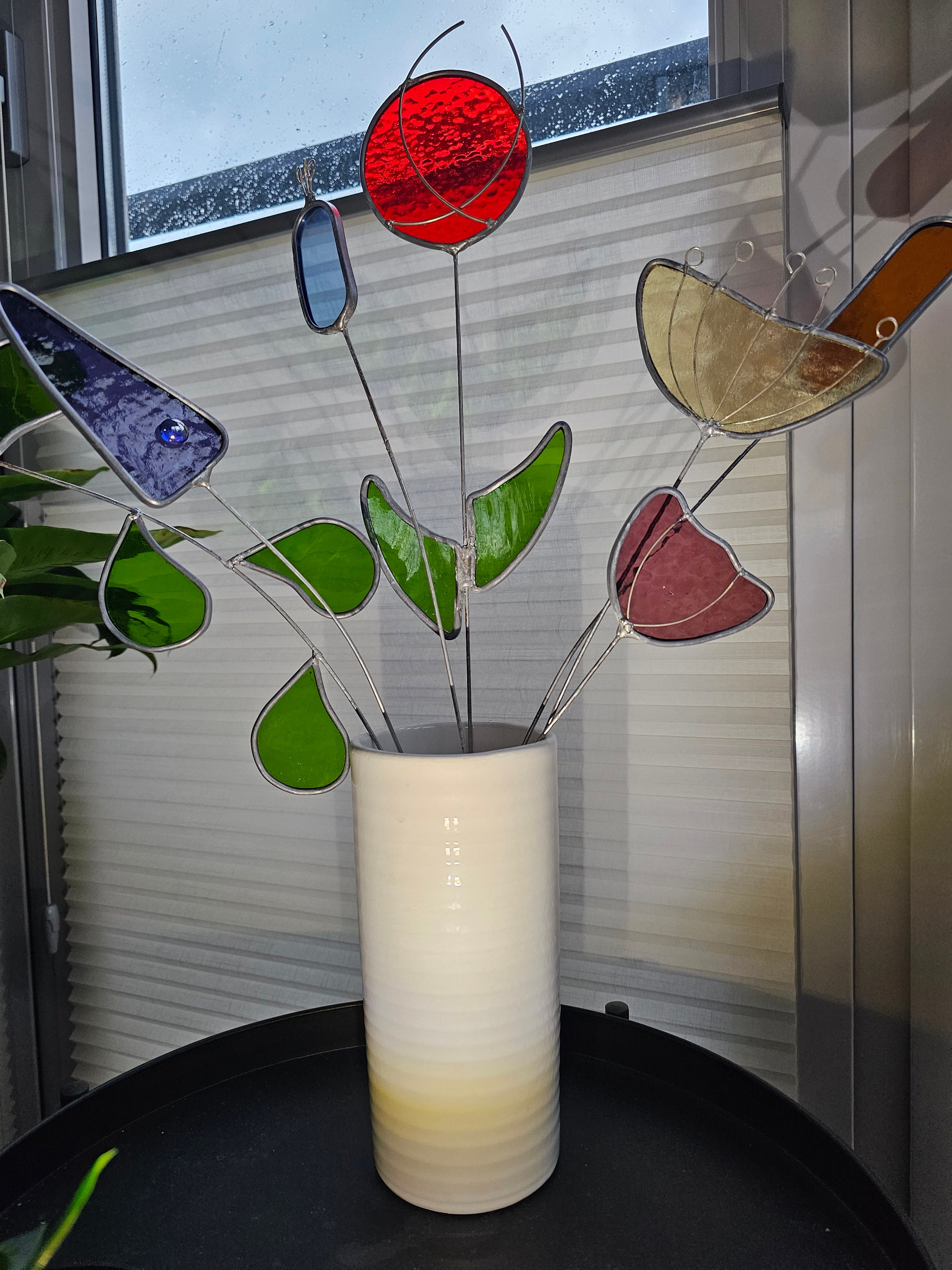 1: Fantasy "bloom" in stained glass/Tiffany style. Freeforms. Stained glass