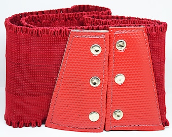 1970s Vintage Red Wool Belt, Ladies Dress Accessory