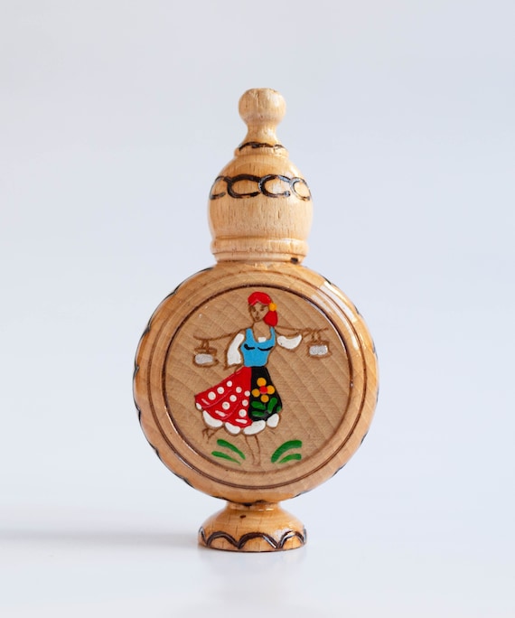 Bulgarian Rose Oil Perfume: Handmade Wooden Container, 2.1ml