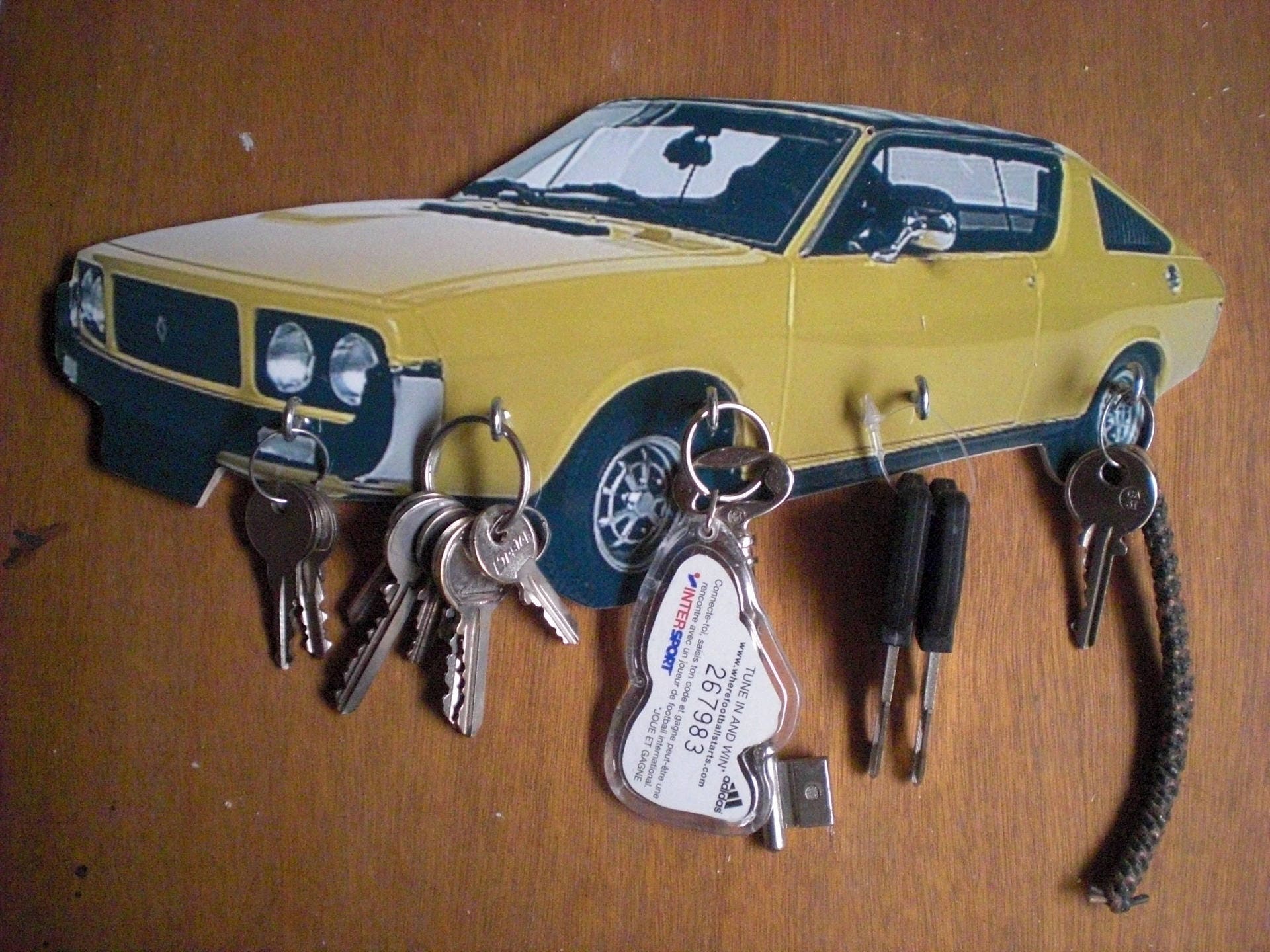 Porte Clés Mural Renault 17/R17, Accroche Vintage Personnalisé, Portrait Pet, Cadeau Personnalisé