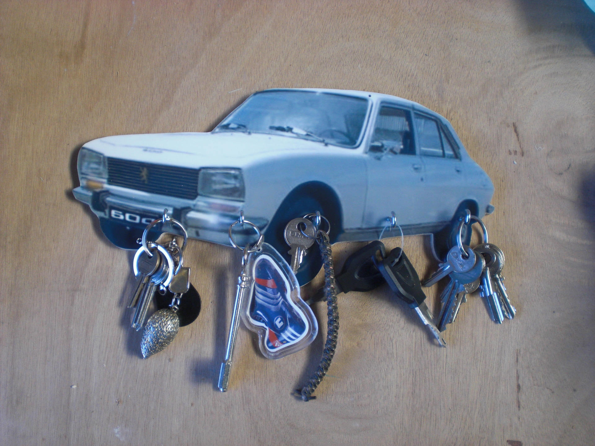 Porte Clés Mural Peugeot 504/Accroche 504