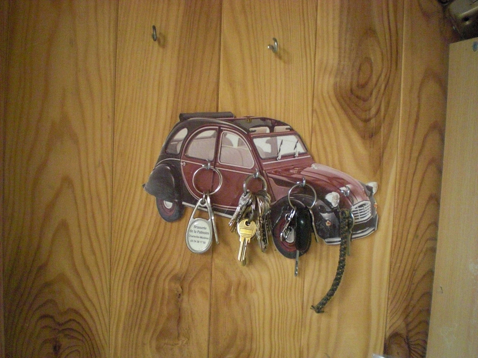 Lot de 6 Portes Cles Murale