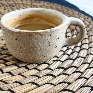 Taza de espresso de cerámica hecha a mano de 3 oz, vaso, regalo hecho a mano, regalo de calentamiento de la casa, regalo foodie, taza Macchiato imagen 5