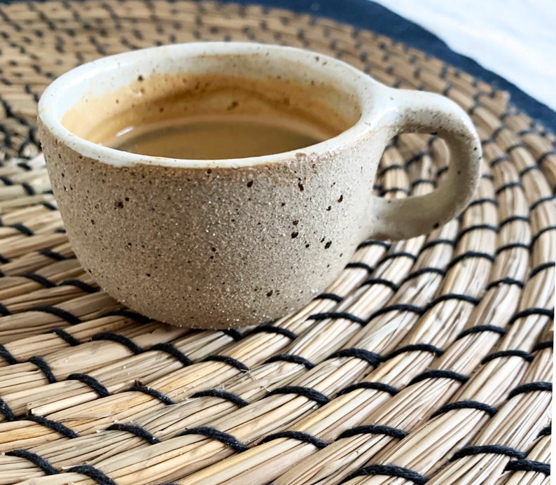 Taza de espresso de cerámica hecha a mano de 3 oz, vaso, regalo hecho a mano, regalo de calentamiento de la casa, regalo foodie, taza Macchiato imagen 5