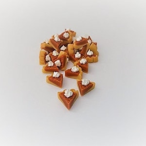 2 Mini Pumpkin Pie Slices