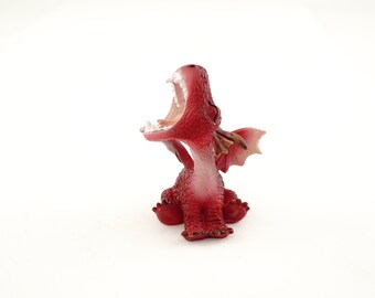 Mini dragon rugissant