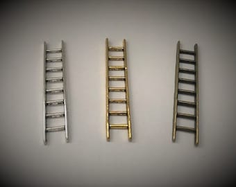 1 Metal Ladder - Your Color Choice!