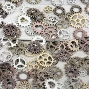 24 Miniature Gears