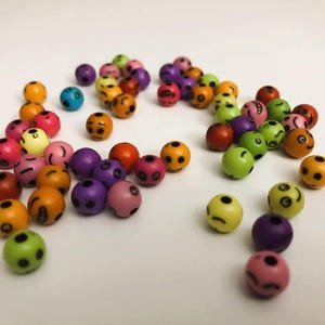 50 Emoji Beads -- 8mm
