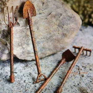 4 mini attrezzi da giardino