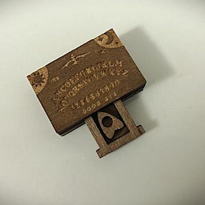 Planche Ouija miniature