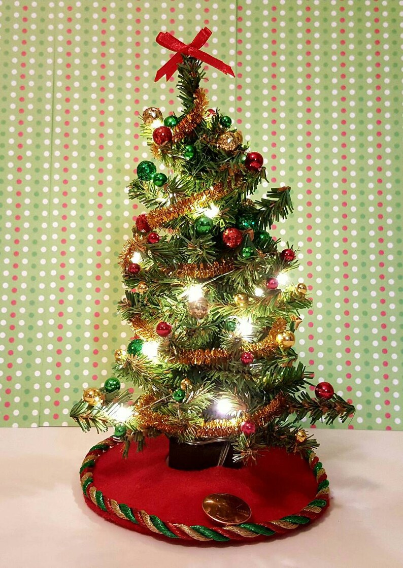 Dollhouse miniature Christmas Tree Red, Green and Gold Trim with lights image 5