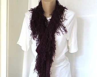 Cadeau pour elle, écharpe à franges en tricot, écharpe extra longue couleur aubergine, écharpe à franges, écharpe pour femmes en soie et viscose upcyclée, écharpe écologique