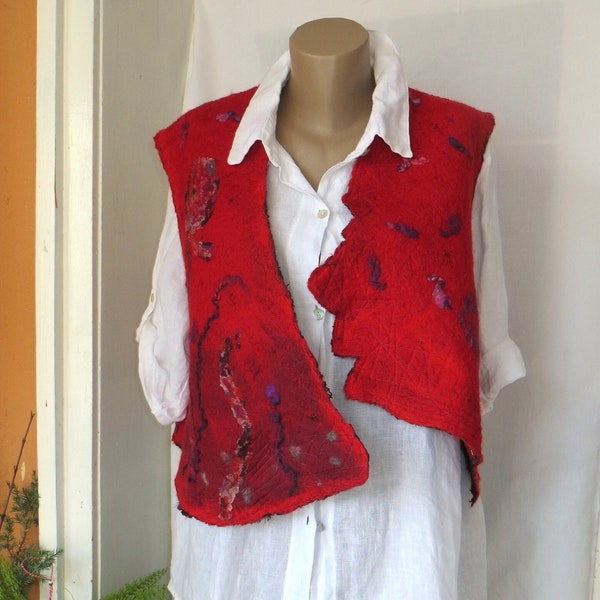 Gilet en feutre, gilet sans manches nunofelted, gilet réversible extravagant, gilet rouge-noir nunofelted, gilet grande taille, style bohème, cadeau pour elle, OOAK