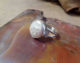 Pearl Ring, Freshwater Pearl Ring, Sterling Silver Pearl Ring, Freshwater Pearl Jewelry, Genuine Pearl Ring, June Birthstone,Solitaire, 1279