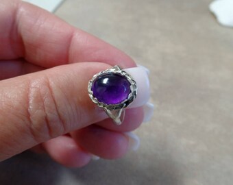 Amethyst Ring, Silver Amethyst Ring, Sterling Silver Amethyst Ring, February Birthstone, Size 7, Gift For Her, Ladies Amethyst Ring, 1236