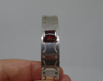 Garnet Cuff Bracelet, Sterling Silver Garnet Bracelet, Ladies Garnet Cuff, 925, Silver Cuff, Silver Garnet, 1706