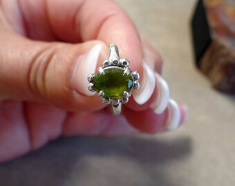 Peridot Ring Silver - August Birthstone Ring - Solitaire Stone Ring - Healing Gem - Solitaire Ring - Green Peridot Ring - 1.3 Carat Gem 1289