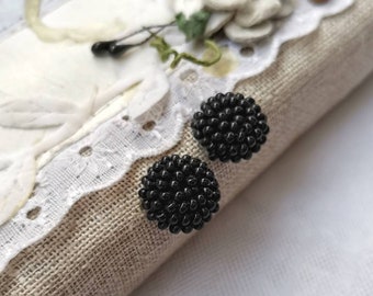 Black stud earrings for wedding day Goth bridesmaid jewelry Gothic wedding earrings Dark beaded button daily earrings Small seed bead post