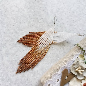 Chandelier boho earrings for wedding day Gold and white ombre long seed bead earrings Beaded fringe dangle earring Handmade bohemian jewelry