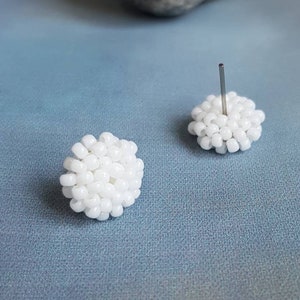 Small seed bead earrings White beaded stud earrings Simple preppy miniature earrings Cute post earring for young girl gift Button earrings